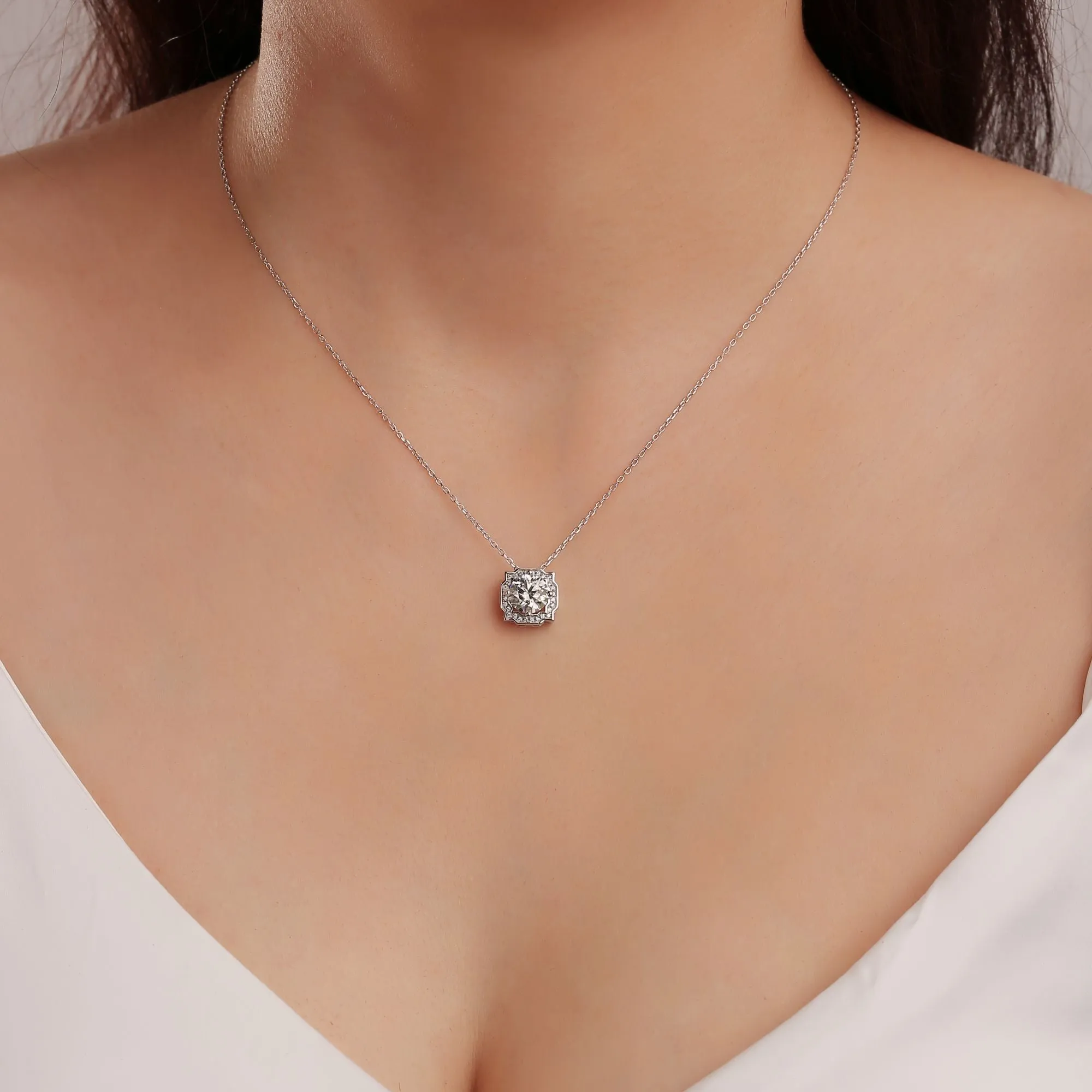 1 CT. Vintage Round Moissanite Necklace