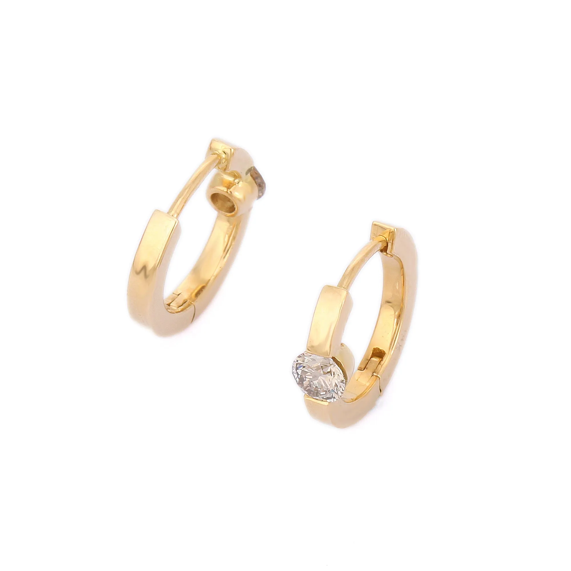 18K Yellow Gold Hoop Earrings With Blazing Diamond