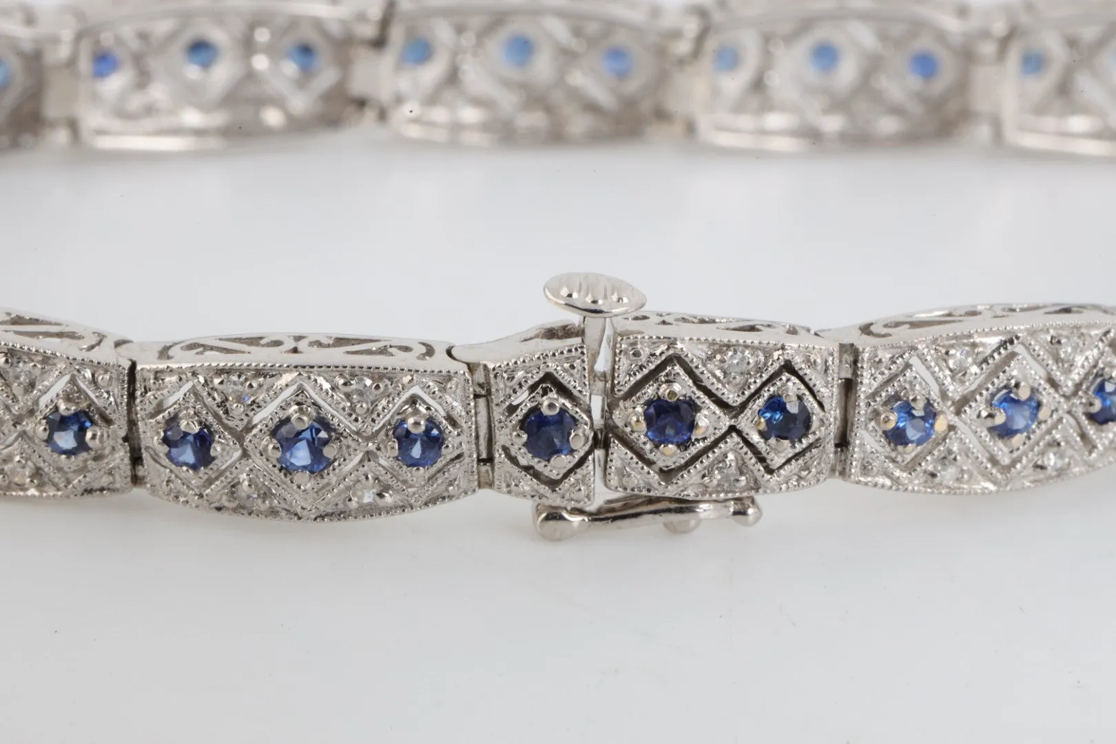 7" 14k White Gold 2.97tcw Sapphire 0.30tcw Diamond Bracelet (14.75g.)