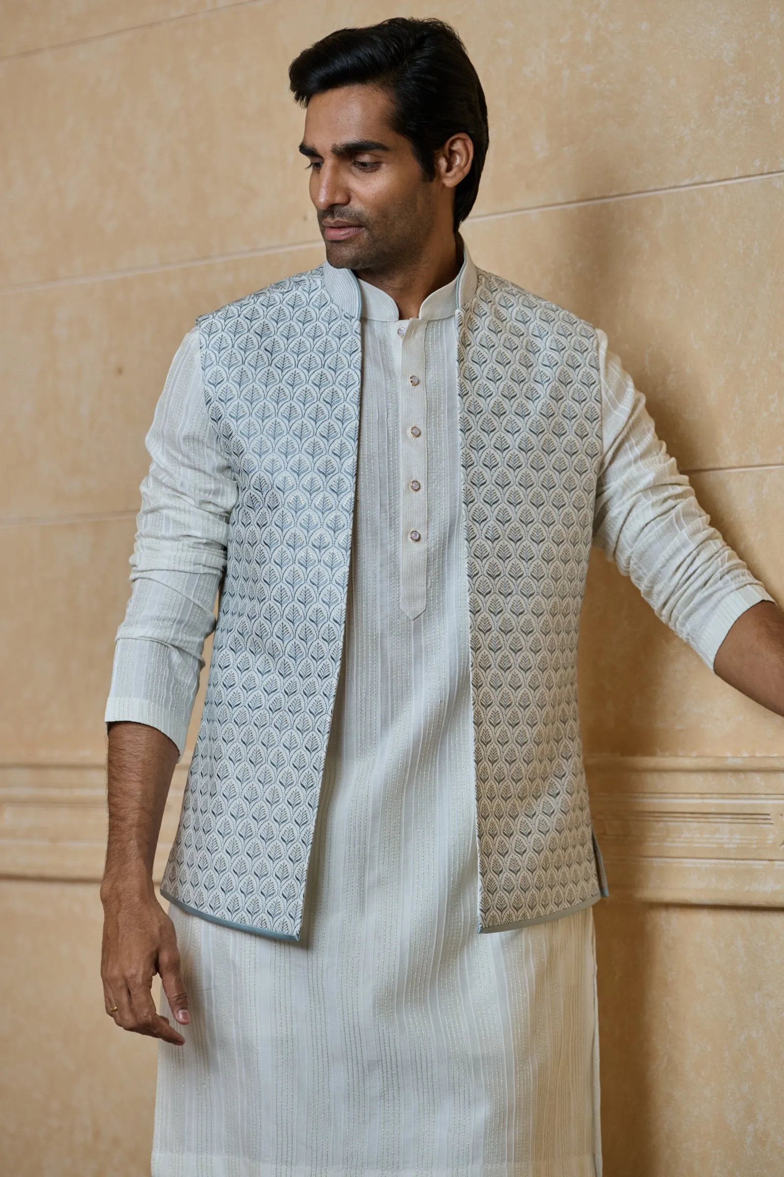 All Over Embroidered Kurta Bundi Set