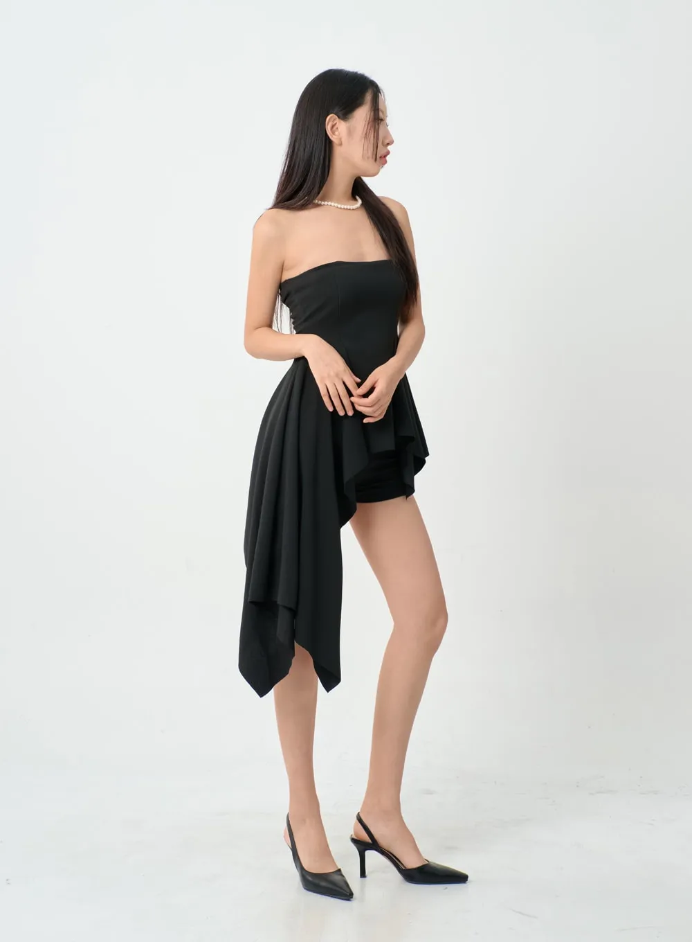 Asymmetrical Hem Tube Top and Shorts Set IG31