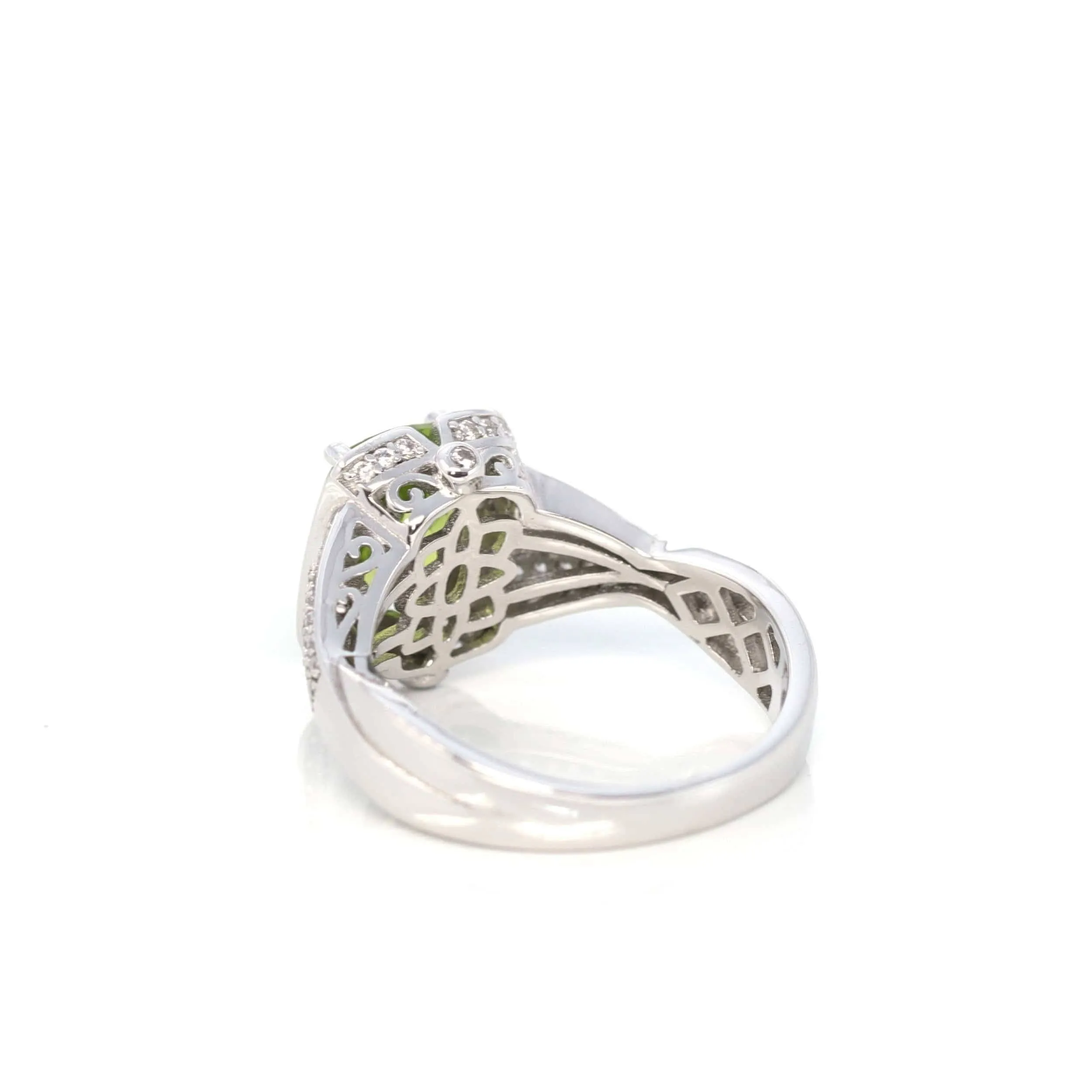 Baikalla? Sterling Silver Light Green Peridot Ring