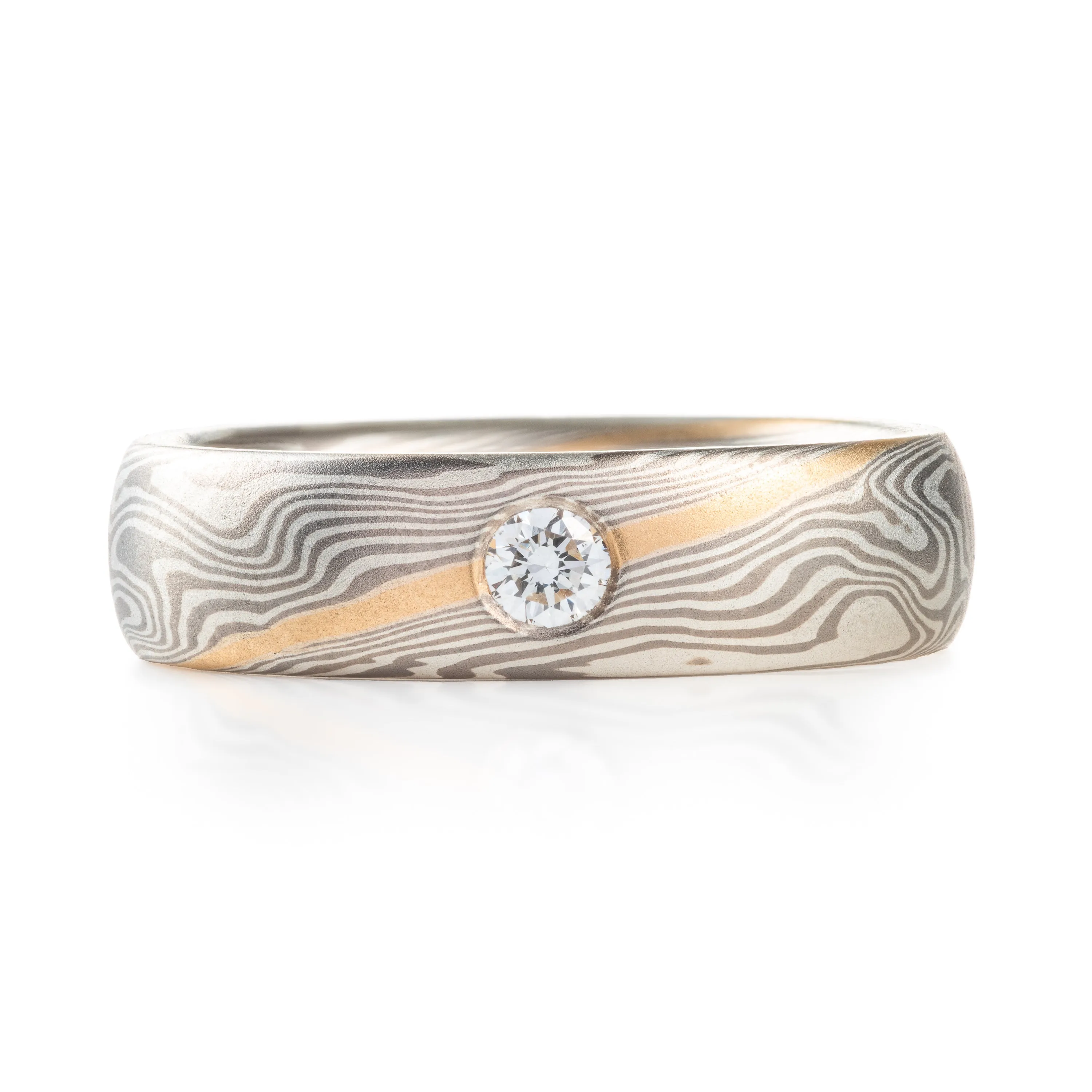 Elegant Diamond Wedding Band in Smoke Palette and Twist Pattern with Stratum