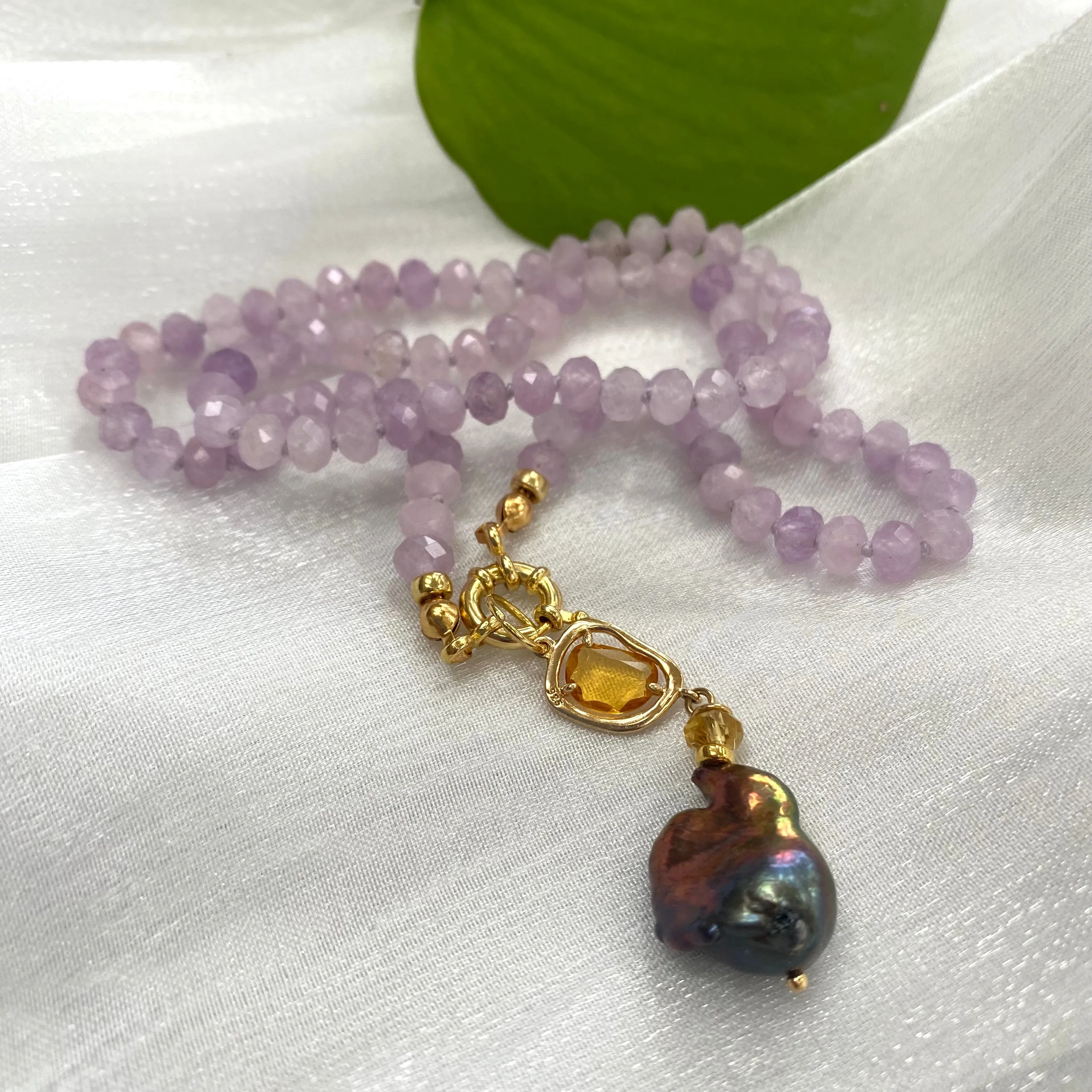 Lavender Amethyst Candy Necklace, Baroque Pearl Pendant, Gold Vermeil, February birthstone, 18.5