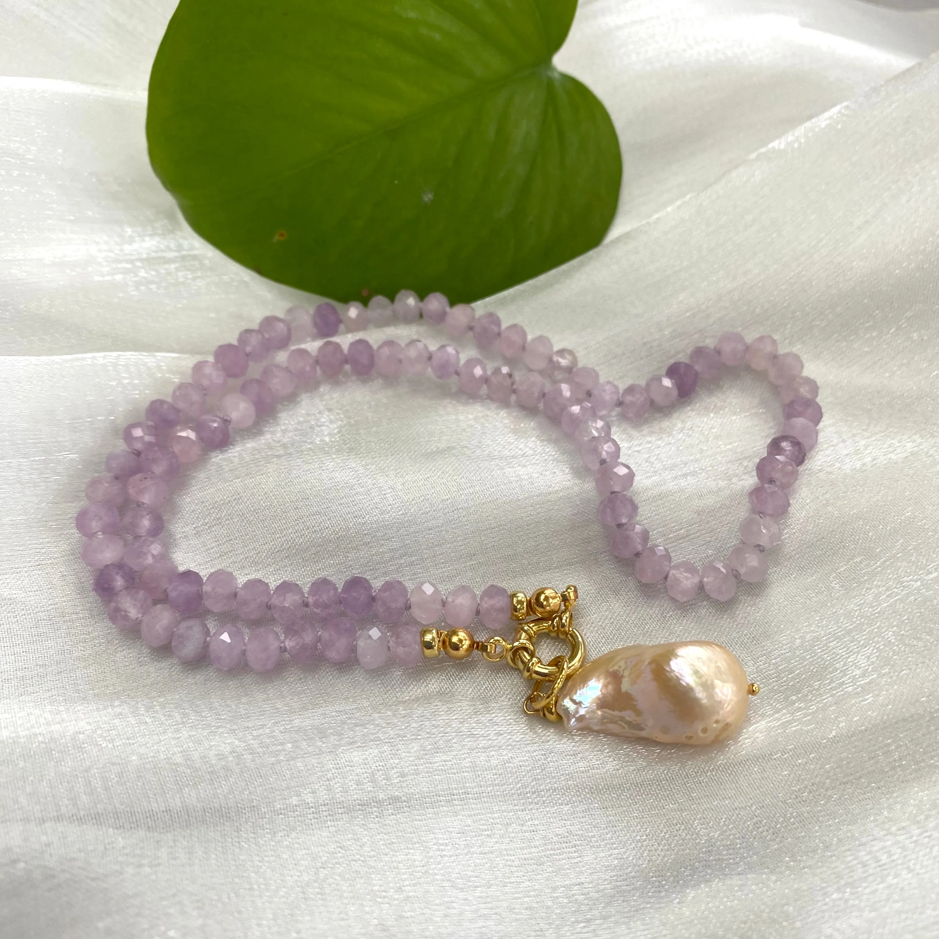 Lavender Amethyst Candy Necklace, Baroque Pearl Pendant, Gold Vermeil, February birthstone, 18.5