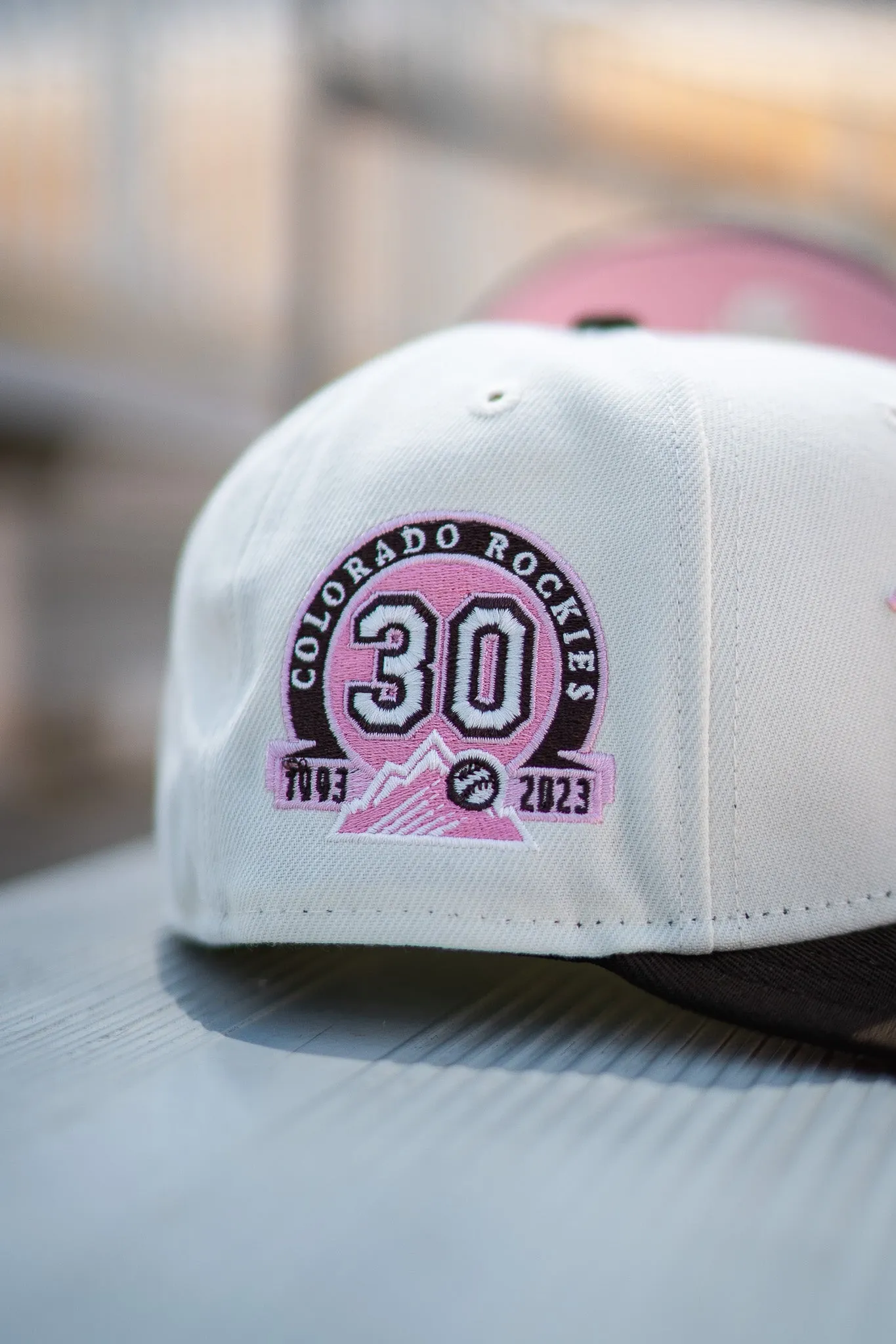 New Era Colorado Rockies 30th Anniversary Pink UV (Off White/Mocha)