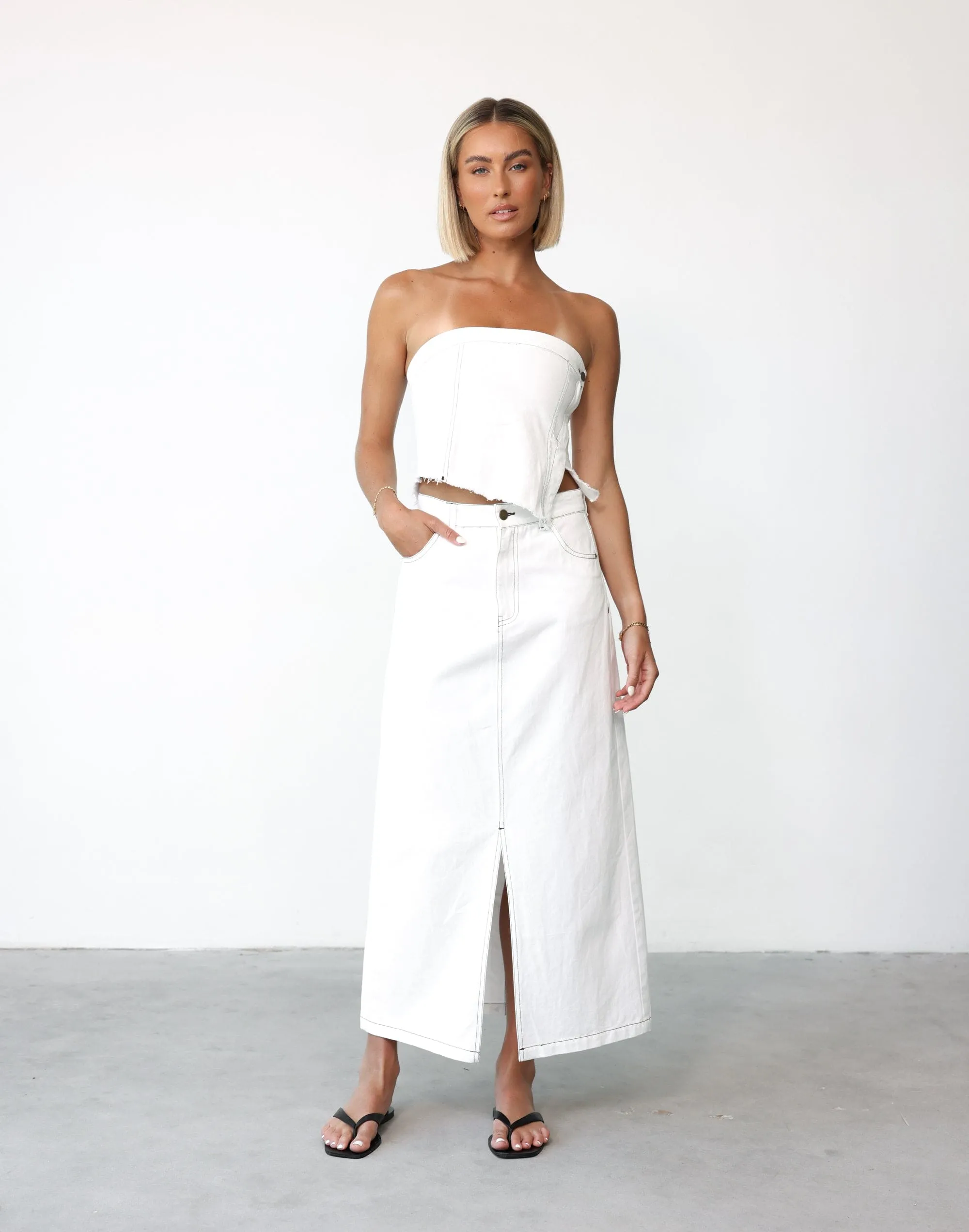 Shrina Maxi Skirt (White)