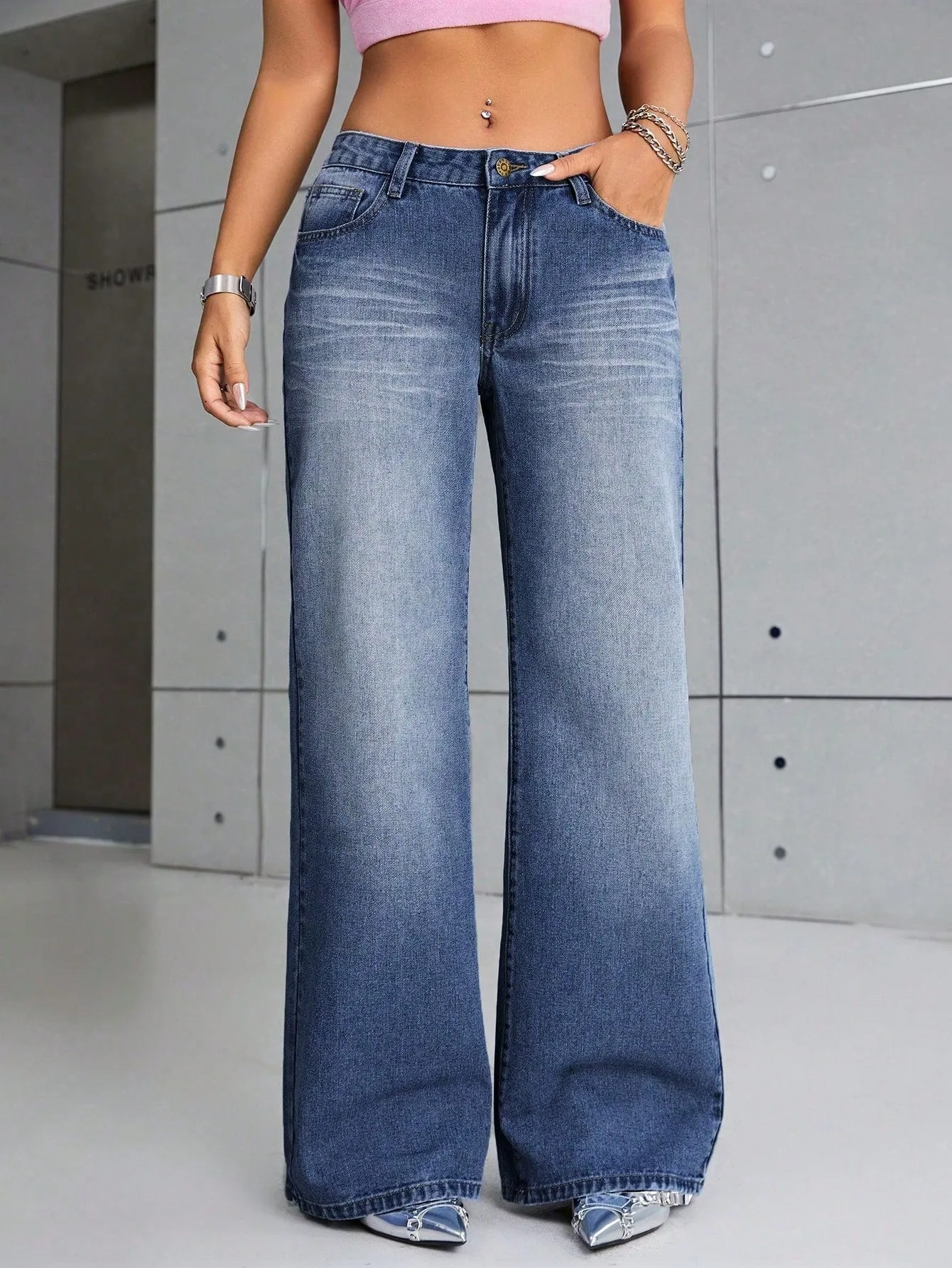 Slant Pocket Wide Leg Jeans