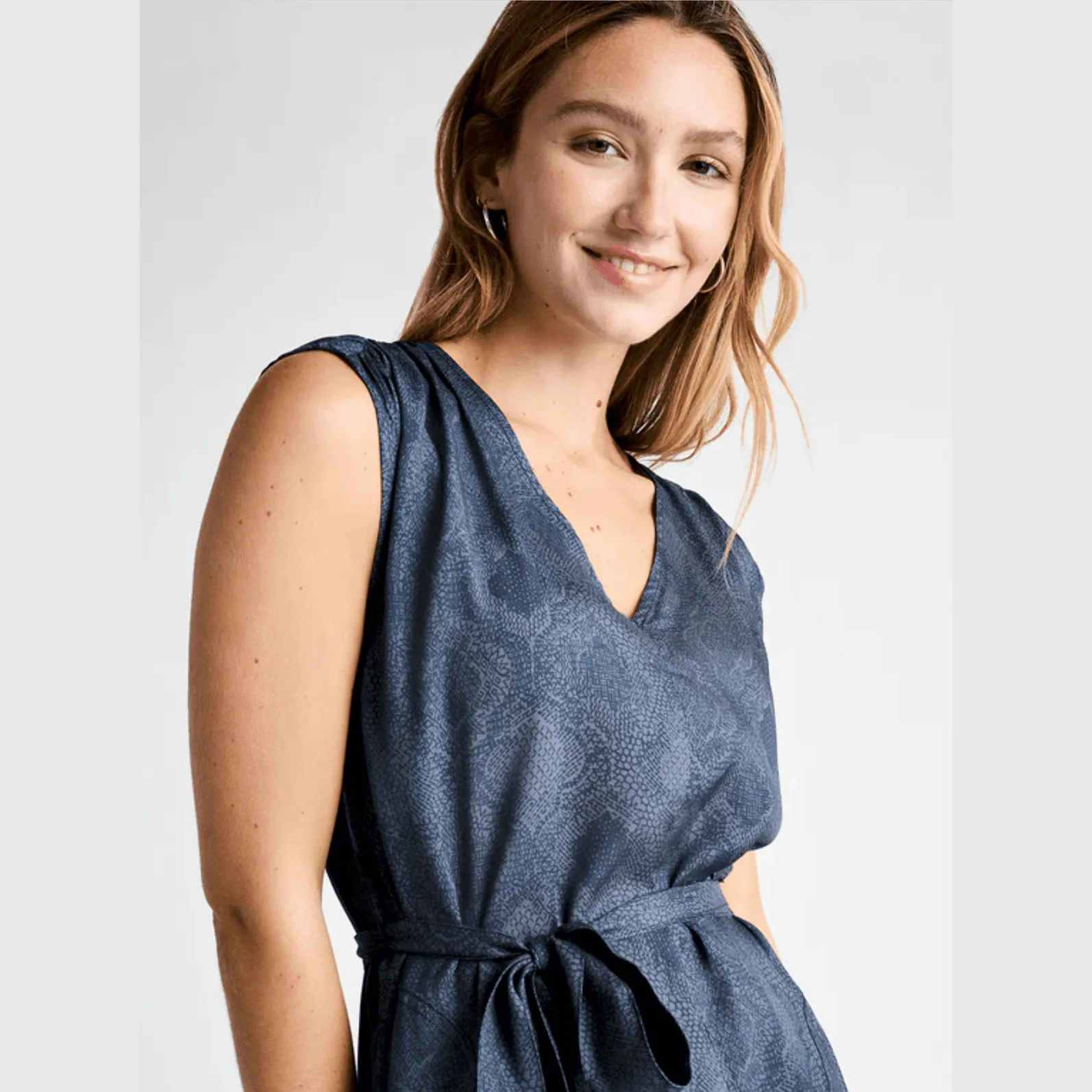 Splendid  Ashley V Neck Dress in Navy Breezeway