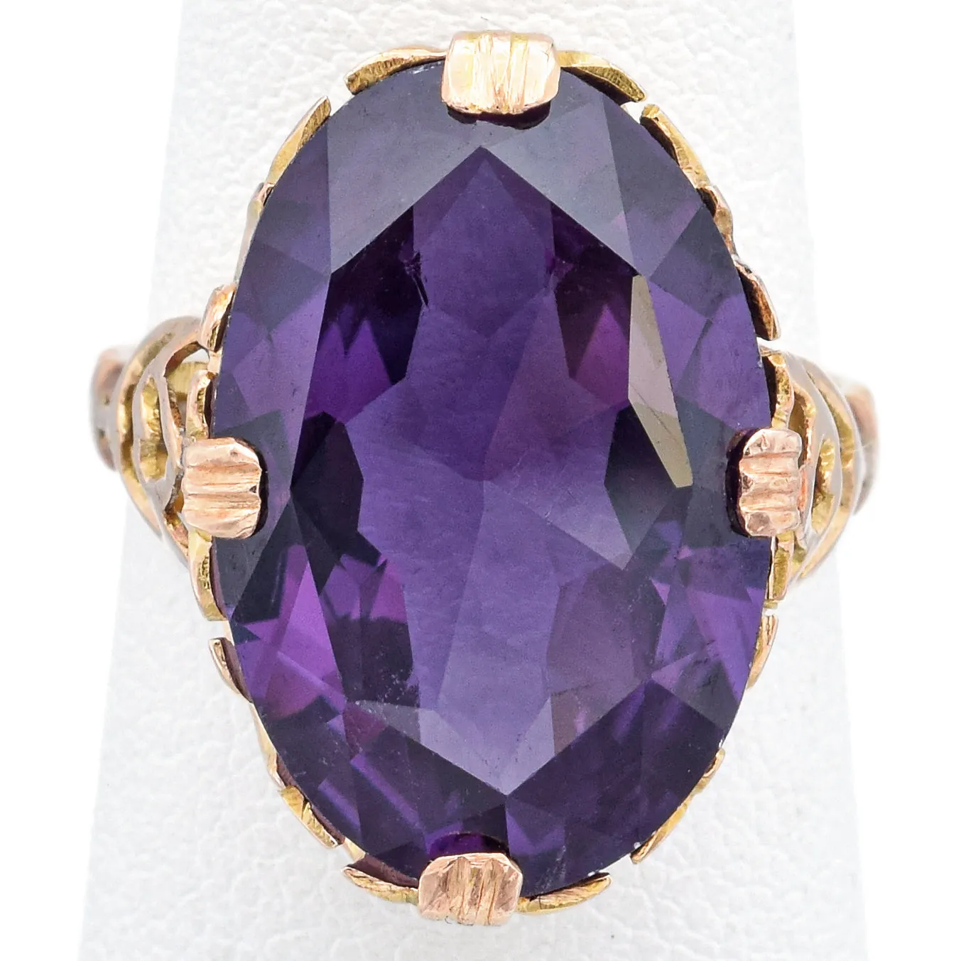 Vintage 11.16 Carat Purple Sapphire 14K Yellow Gold Cocktail Ring Size 5.75